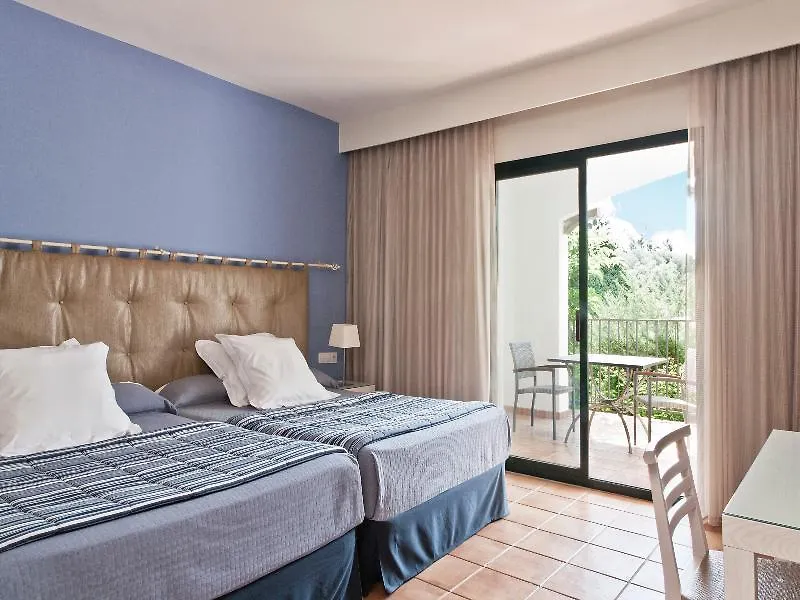 ****  Portaventura Hotel Roulette - Includes Unlimited Access To Portaventura Park & 1 Access To Ferrari Land Salou Spain