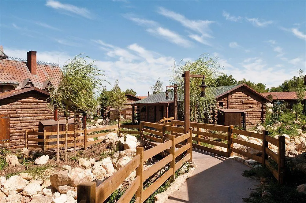 Portaventura Hotel Roulette - Includes Unlimited Access To Portaventura Park & 1 Access To Ferrari Land 萨洛