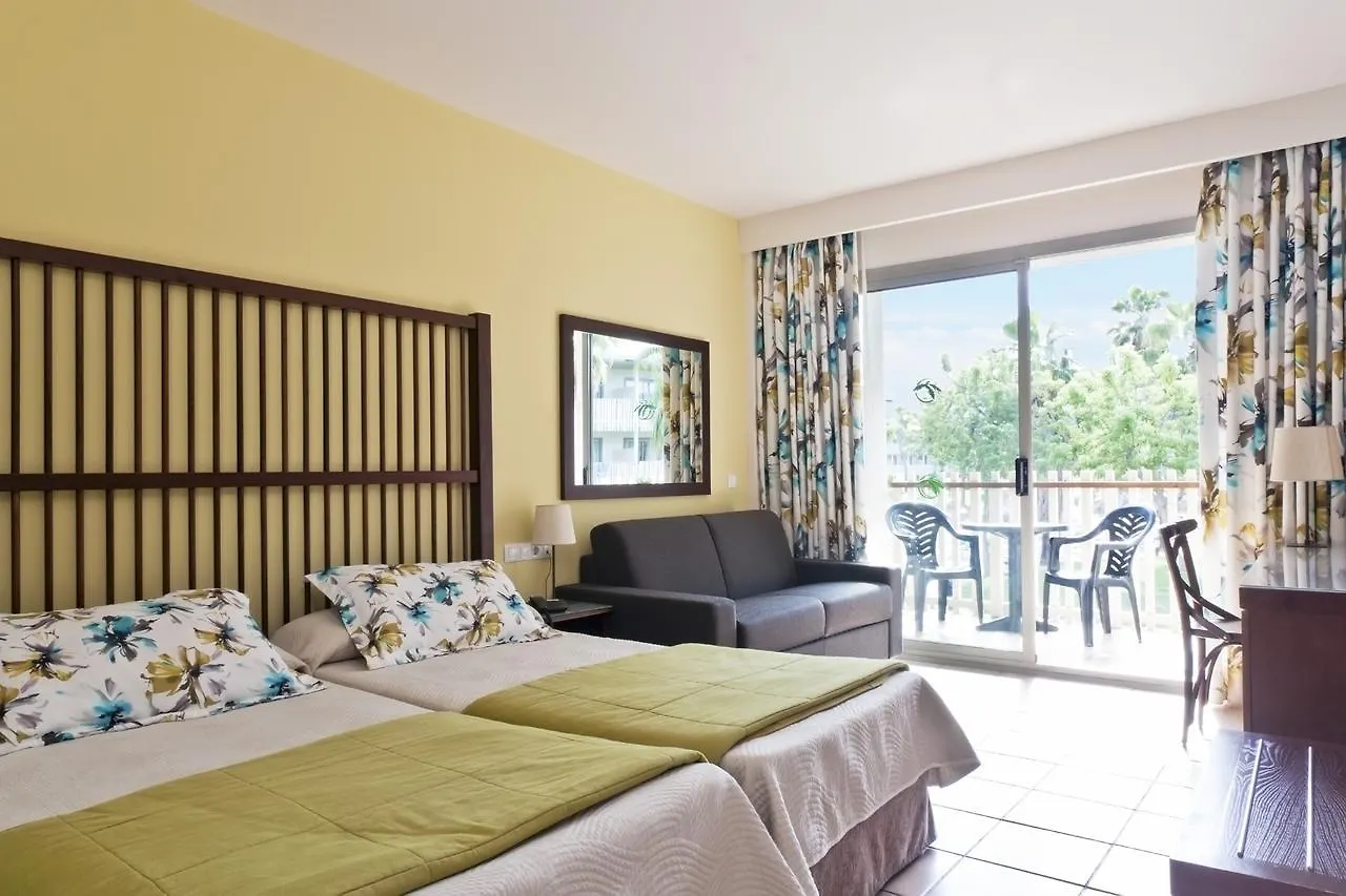 ****  Portaventura Hotel Roulette - Includes Unlimited Access To Portaventura Park & 1 Access To Ferrari Land 萨洛 西班牙