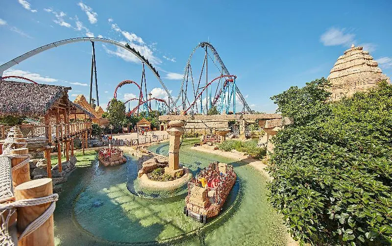 Portaventura Hotel Roulette - Includes Unlimited Access To Portaventura Park & 1 Access To Ferrari Land 萨洛