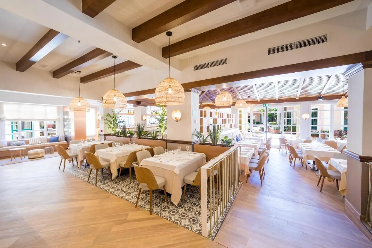 Portaventura Hotel Roulette - Includes Unlimited Access To Portaventura Park & 1 Access To Ferrari Land 萨洛